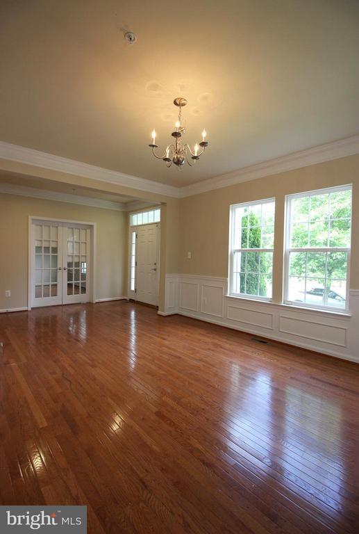 Foto del edificio - 11518 Amherst Ave