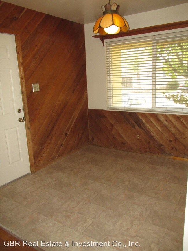 Building Photo - 3 br, 2 bath House - 1179 Avon Way