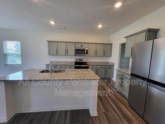 Building Photo - 212 Cottontail Ln