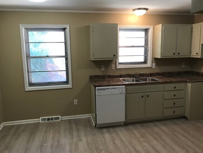 Foto del edificio - 3035 Coleman Rd