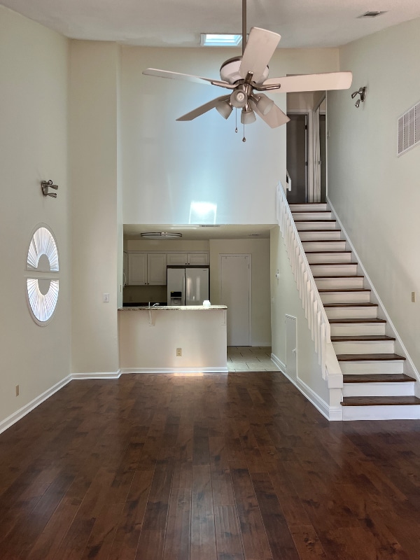 Building Photo - 5001 Grande Dr