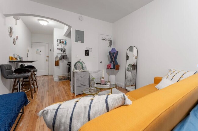 Foto del edificio - 312-320 W 23rd St