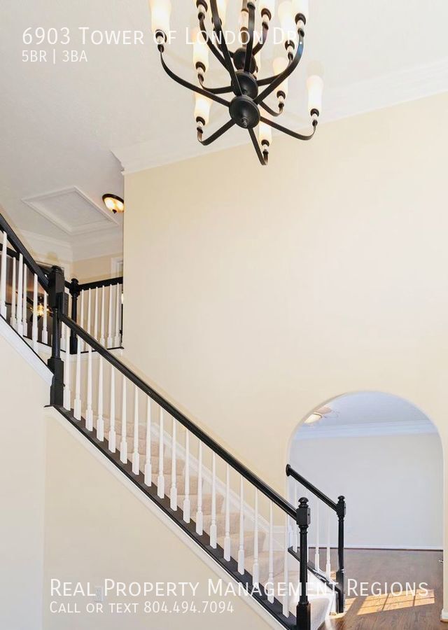 Foto del edificio - Don’t Miss Out On This Beautiful Colonial ...