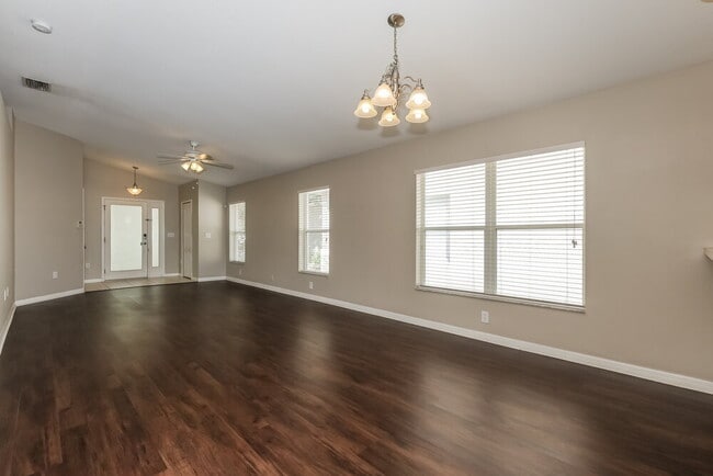 Building Photo - 7804 Maroon Peak Dr