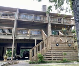 Building Photo - 330 Goose Neck Rd W