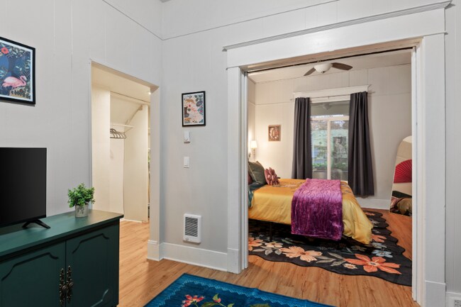 Foto del edificio - 9426 N Edison St