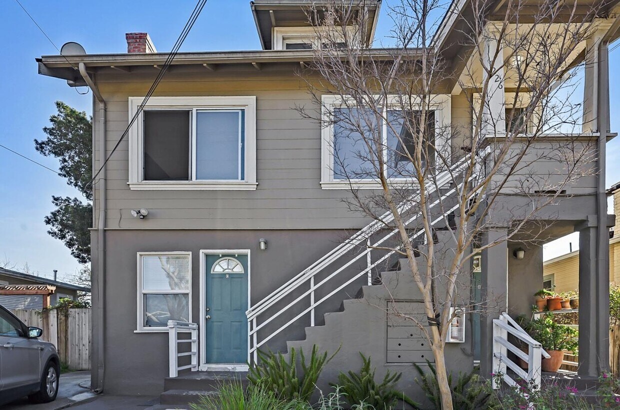 Front View - 1226 Russell St