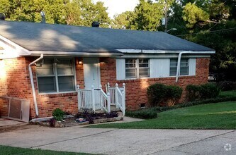 Building Photo - 3359 Bedford Ln