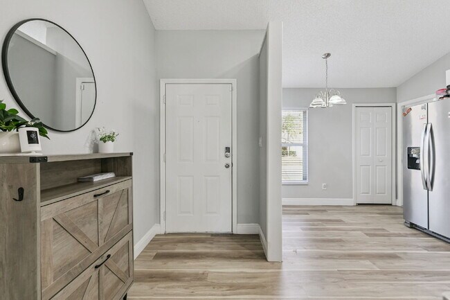 Building Photo - 14208 Rensselaer Rd