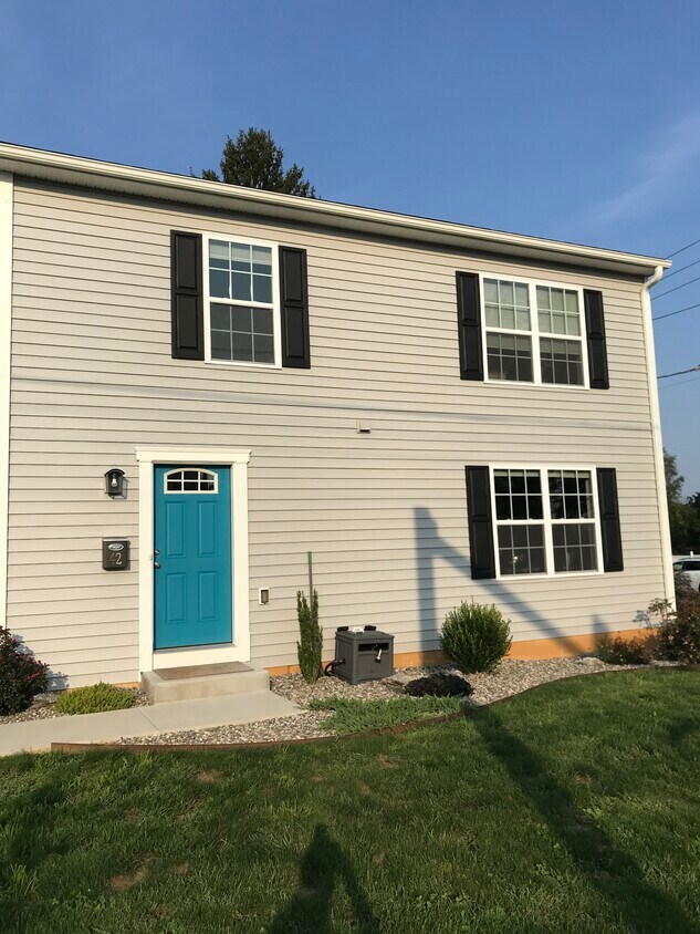 40 S Lingle Ave, Palmyra, PA 17078 Townhome Rentals in Palmyra PA