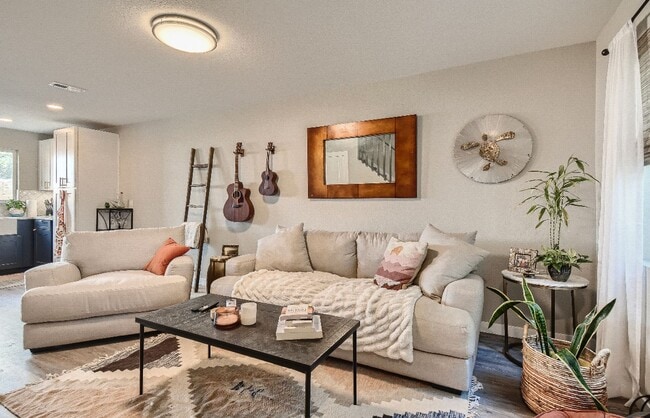 Building Photo - Modernistic Sunnyside Townhome Available M...