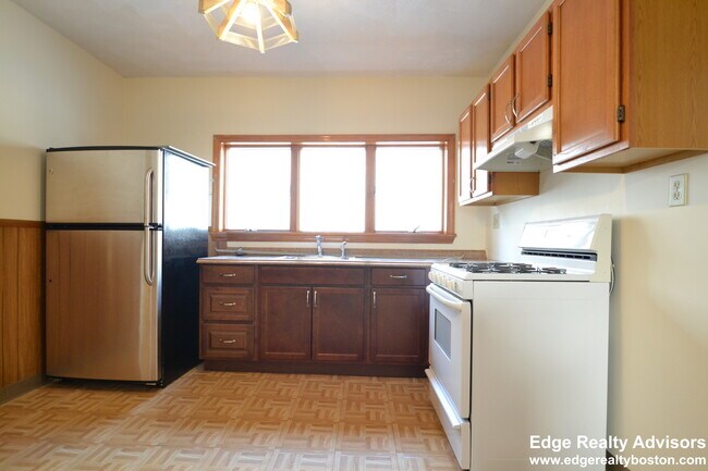 Foto del edificio - 36 Montfern Ave