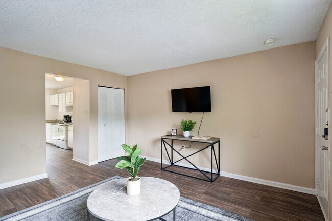 Foto del edificio - 635 Kenridge Pkwy