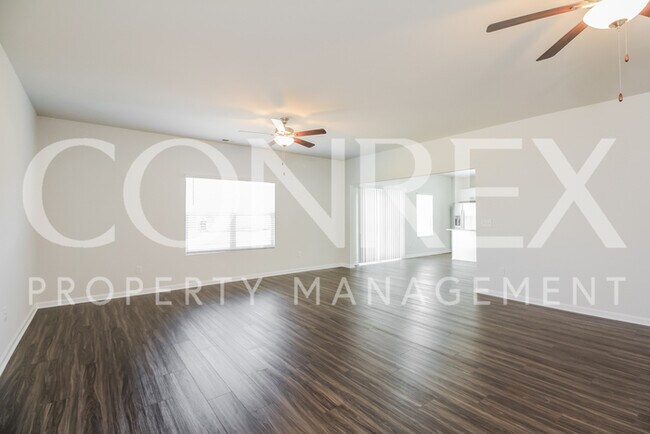 Foto del edificio - Beautiful 3 Bedroom
