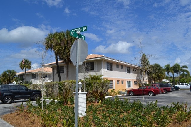 Building Photo - Camellia House