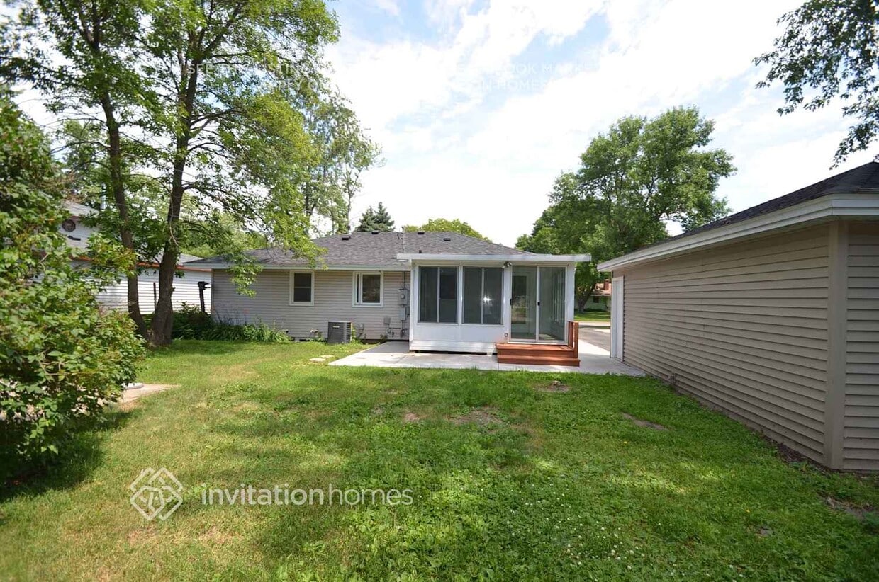 Building Photo - 8412 Grange Blvd