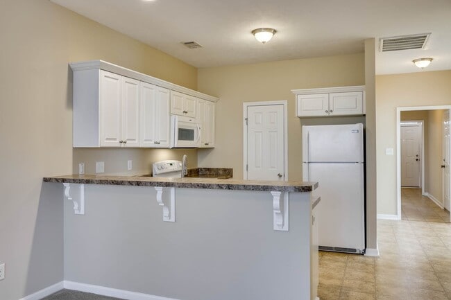 Interior Photo - Grovetown Crossing