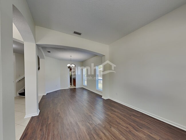 Building Photo - 264 N Hidden Tree Dr