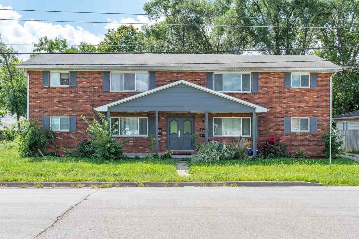 Primary Photo - 2725 Weiss St