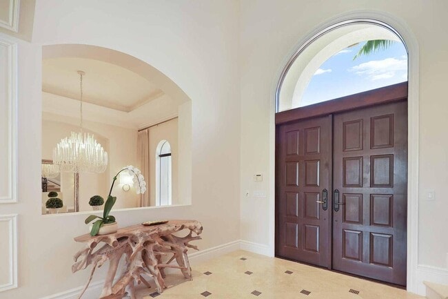 Building Photo - 9510 Grand Estates Way