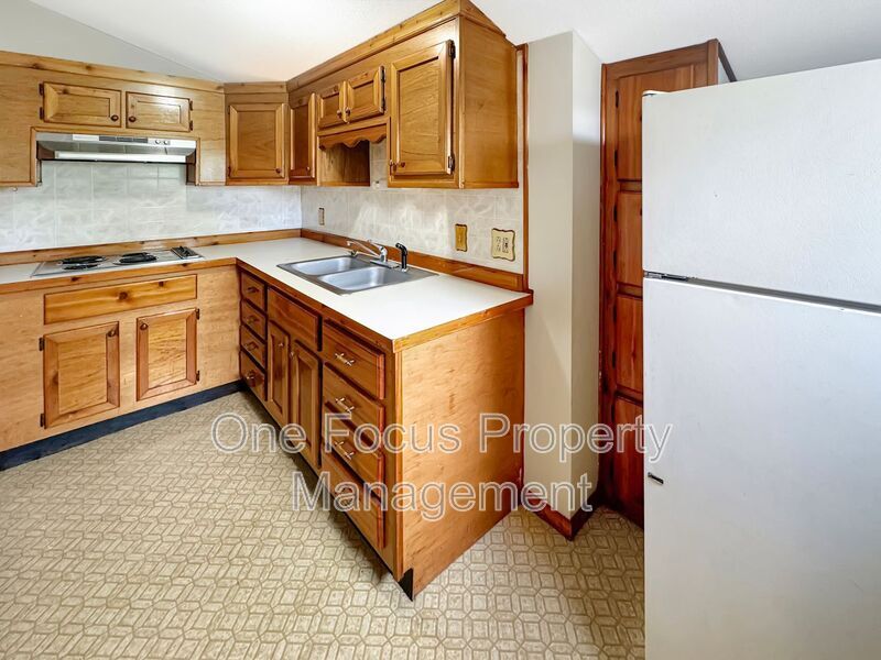 Foto principal - 400 Railroad St