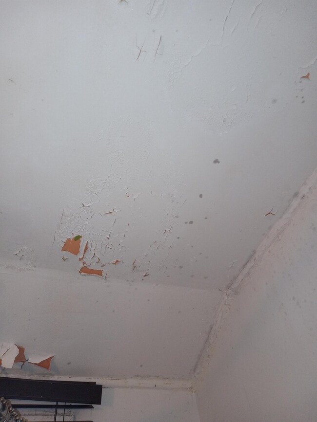 Building Photo - 83 Chem. du Pouvoir