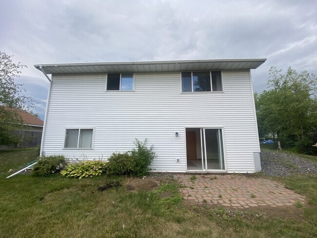 Building Photo - 10607 56th St NE