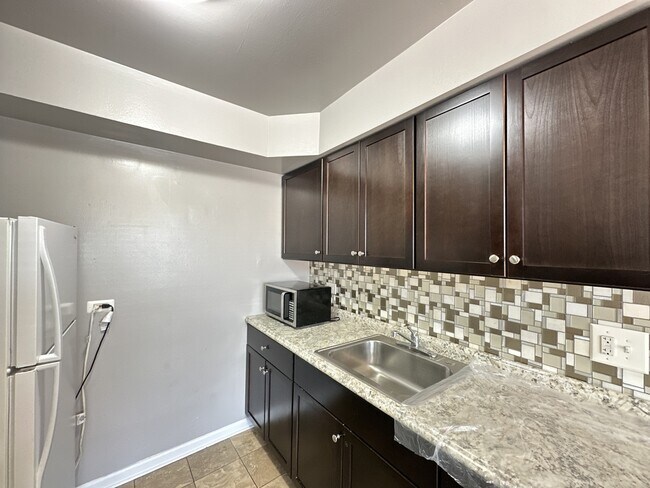 Foto del edificio - 9610 Ivanhoe Ave