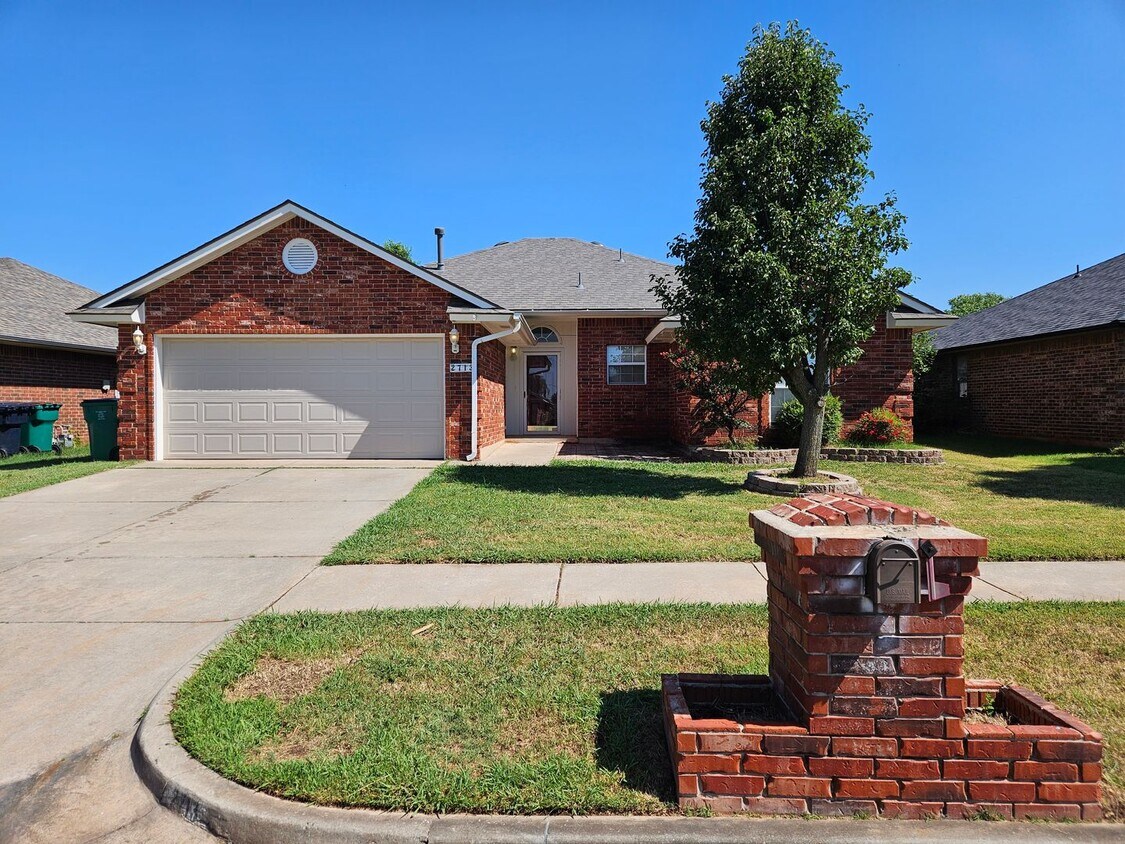 Primary Photo - (3) Bed/(2) Bath SE OKC Avail NOW! Moore P...