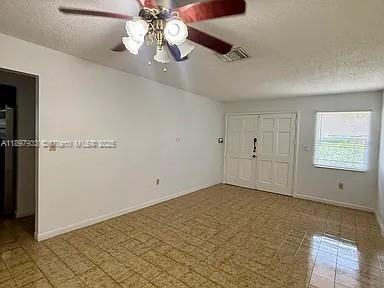 Foto del edificio - 8700 SW 32nd St