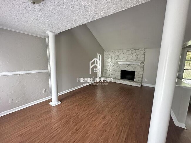 Building Photo - 4186 Rosewind Cir