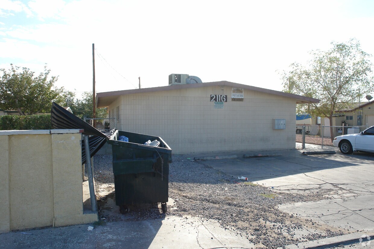 Foto del edificio - 2116 Bassler St