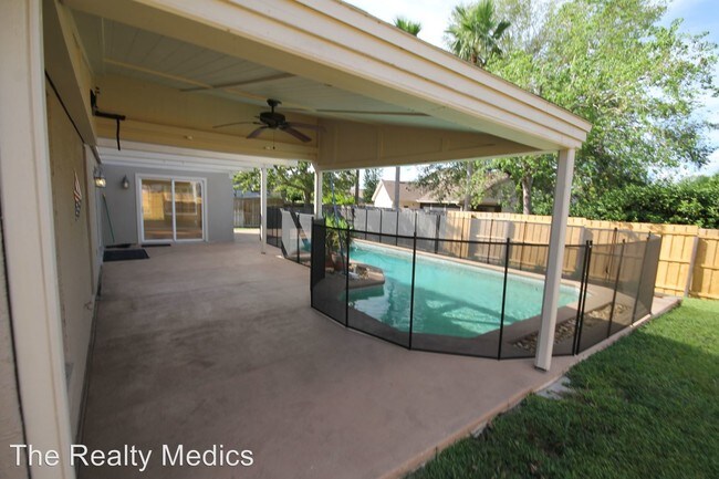 Building Photo - 857 River Boat Cir