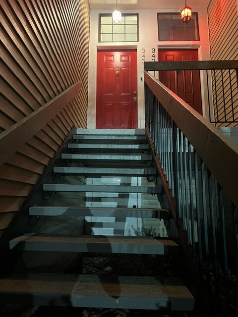 Building Photo - 3431 Hewitt Ave