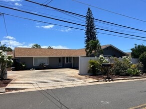 Building Photo - 184 Kupuna St
