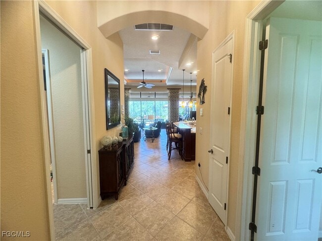 Building Photo - 8661 Mercado Ct