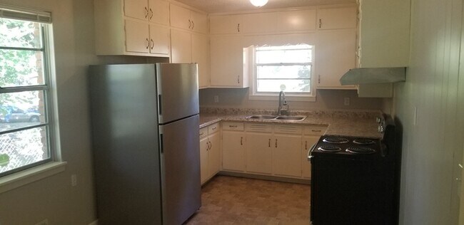 Foto del edificio - Move in ready 3/2 for rent!