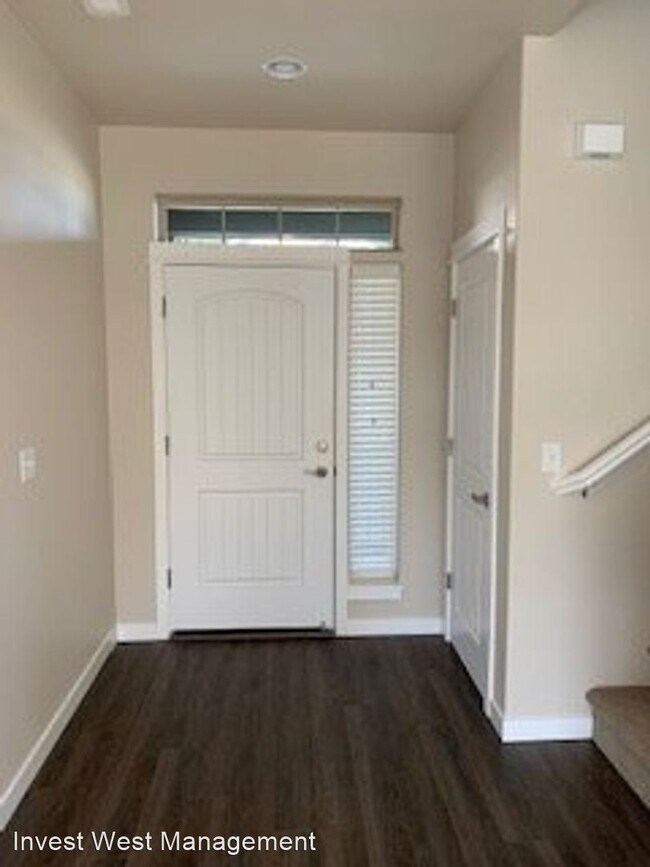 4 br, 2.5 bath House - 5917 NE 38 Court U... - 4 br, 2.5 bath House - 5917 NE 38 Court  U...