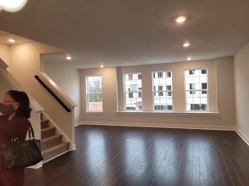 Foto del edificio - 226 Red Leaf Ln
