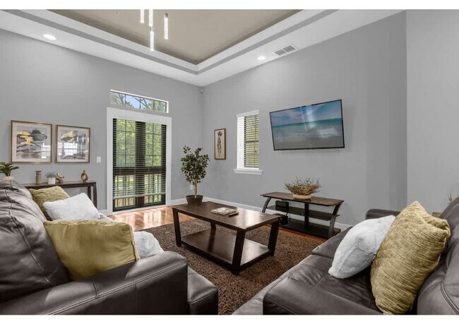 Foto del edificio - 8228 Cloisters Cres Ave