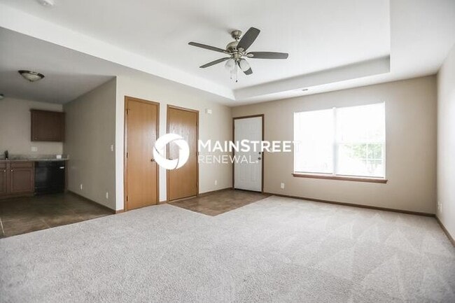 Building Photo - 3 Bedroom Pet-Friendly Home in Pleasant Hi...