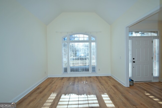 Building Photo - 1135 Graystone Crossing
