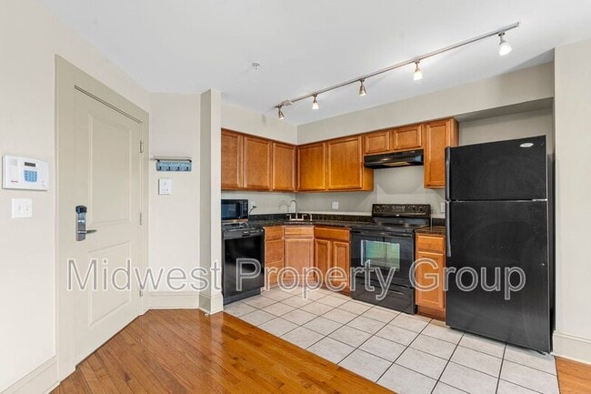 Building Photo - 4244 Chouteau Ave