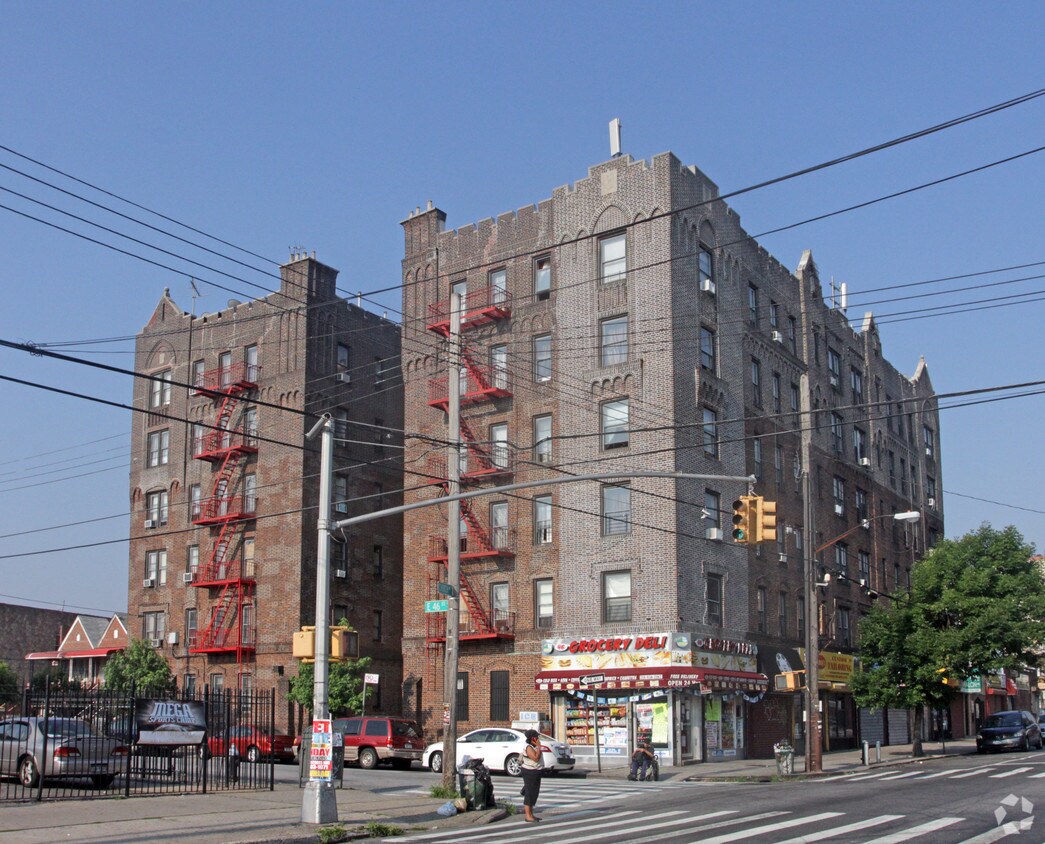 Foto principal - 4520 Church Ave