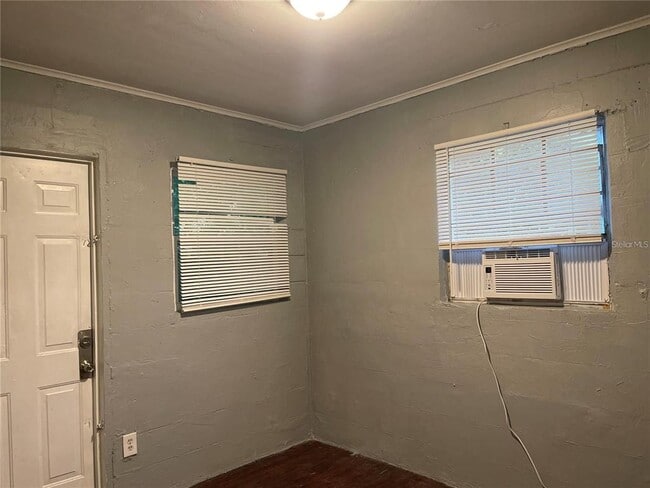 Foto del edificio - 843 Union St S