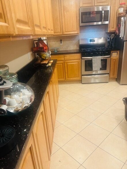 Foto del edificio - 28 Purdue Rd