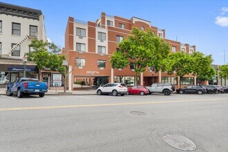 Building Photo - 123 Mamaroneck Ave
