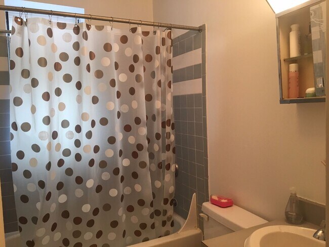 Foto del edificio - 823 Beacon St