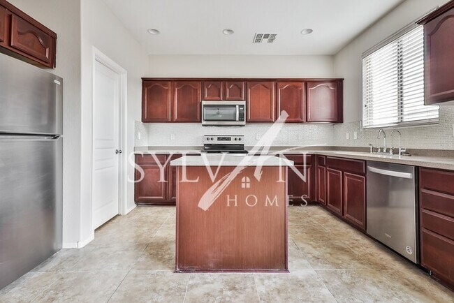 Foto del edificio - Charming 4BR 3BA Home for You
