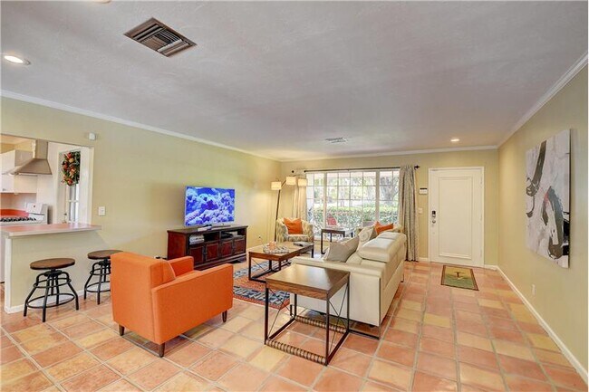 Foto del edificio - 1550 Highland Ln